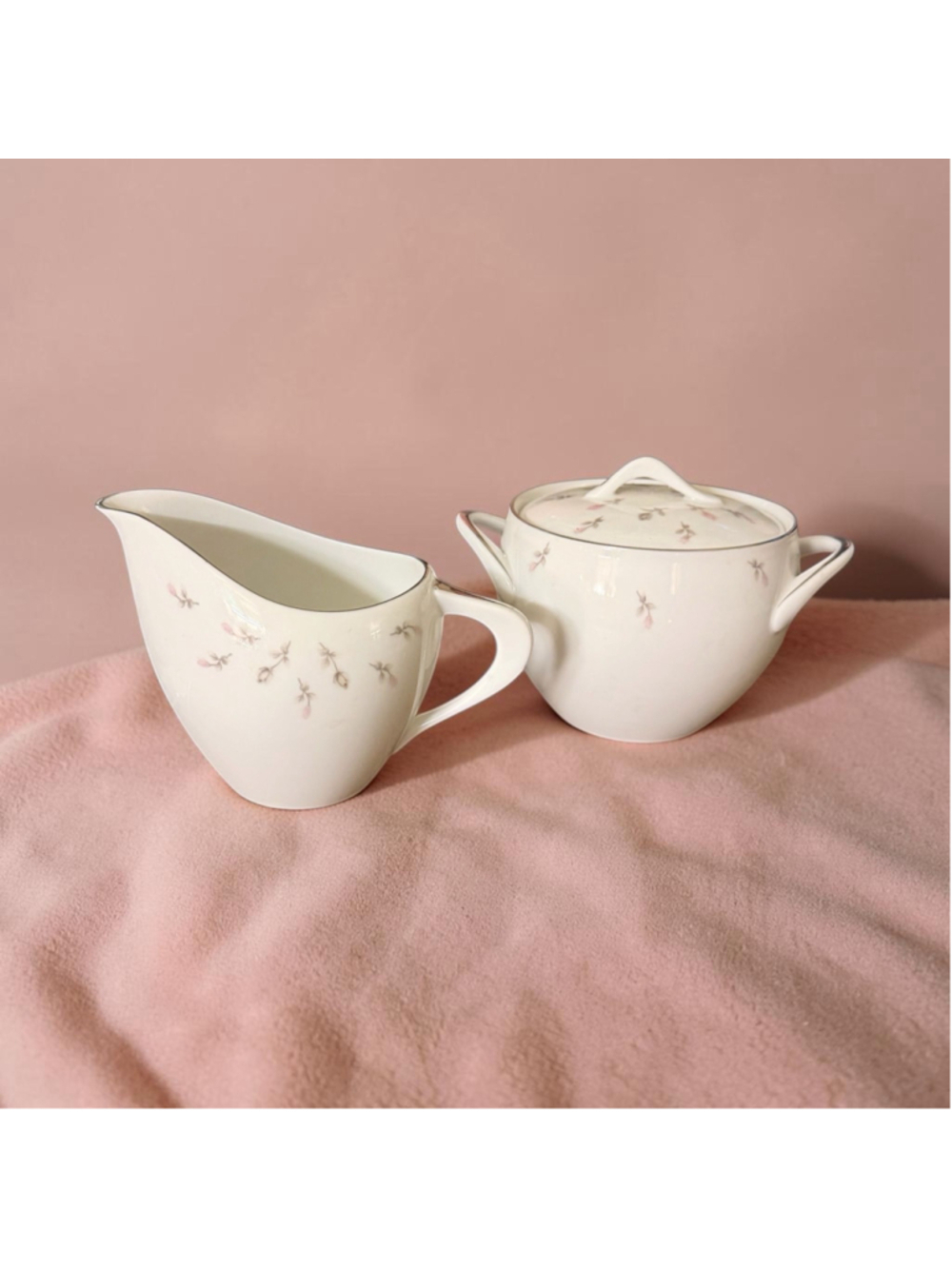 Elegant addition to your dining collection: a Sango Fine China Boutonniere crea